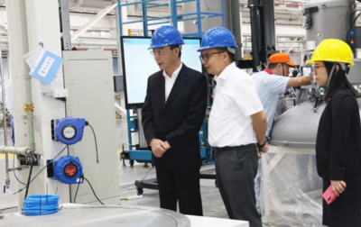 聚勢同創——中環股份沈浩平董事長考察晶盛機電，共謀機電設備發展新篇章